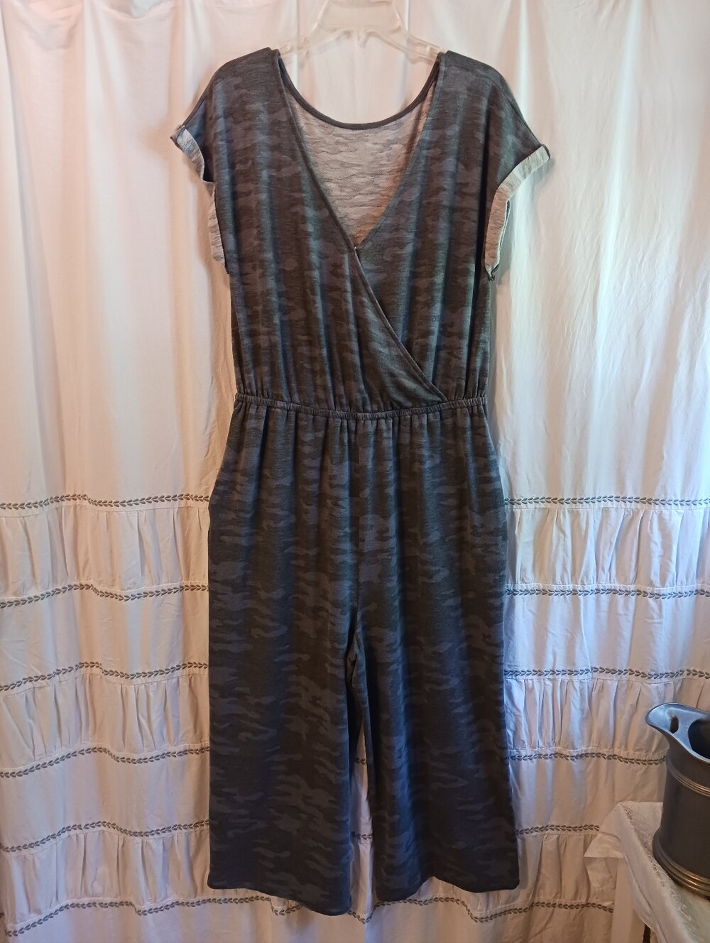 Romper Womens L Gray Camo Well Loved Side Pockets Cropped Soft Cozy Cute